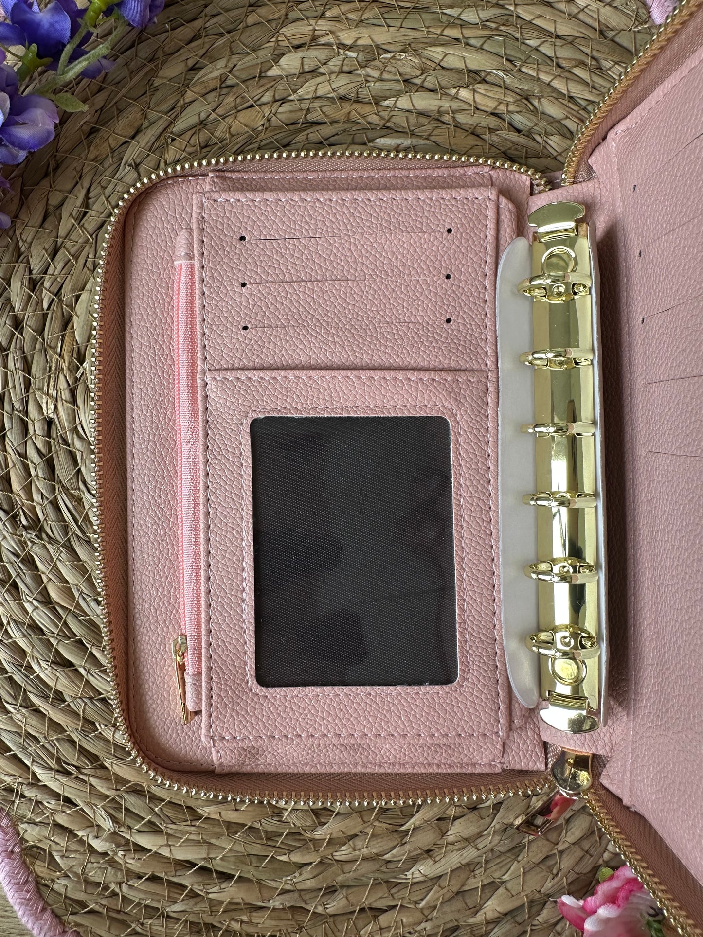 Mila Binder - Roze